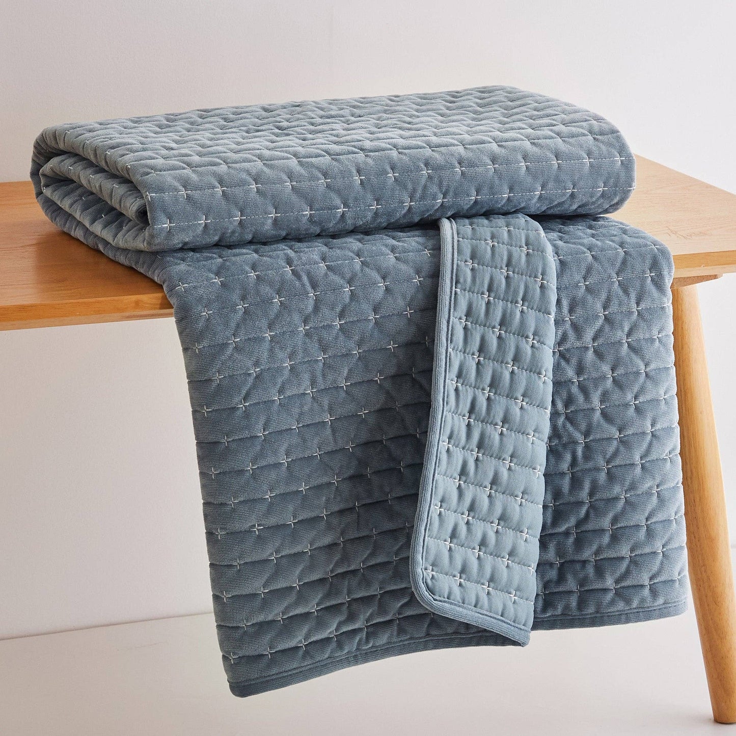 Velvet Stitch Quilted Throw Blanket