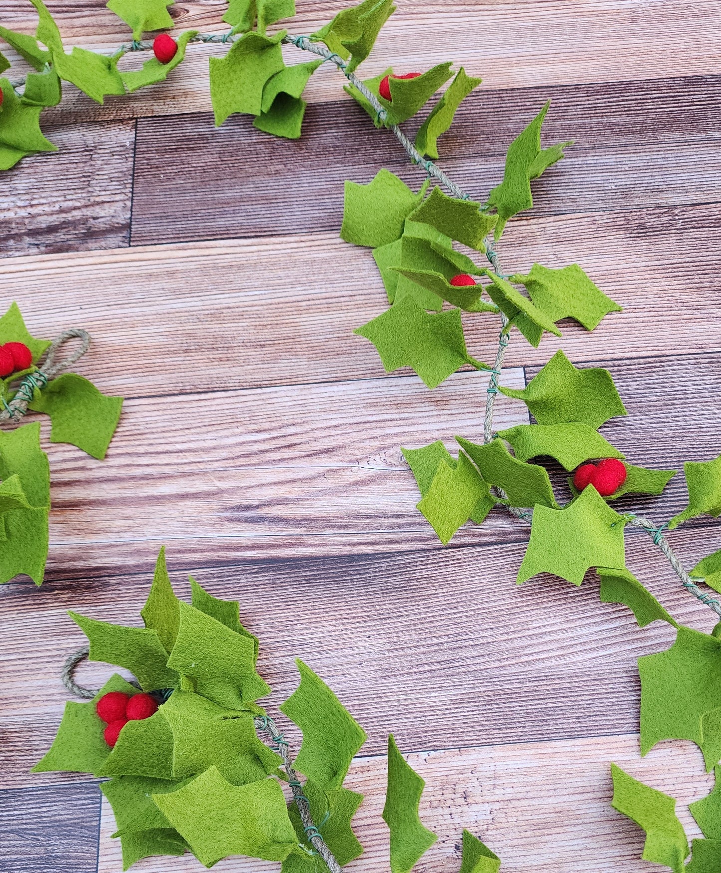 Holly Berry Garland