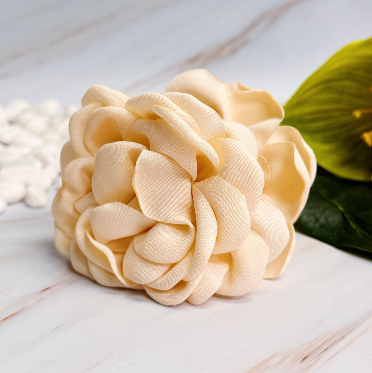 May Rose Hair Claw
