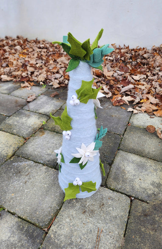 Blue Holly Yarn Tree